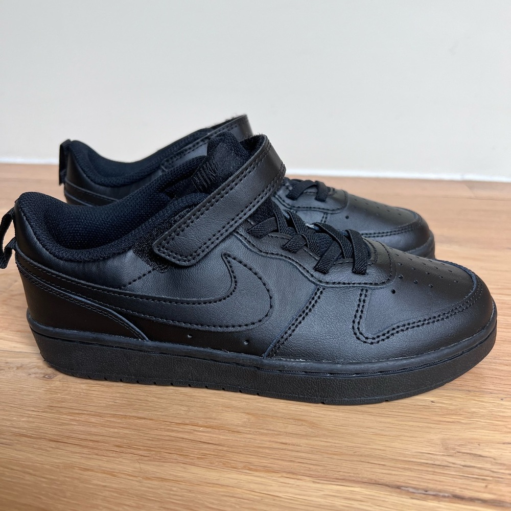 Nike Kids Black Court Borough Low Top Sneakers NWT